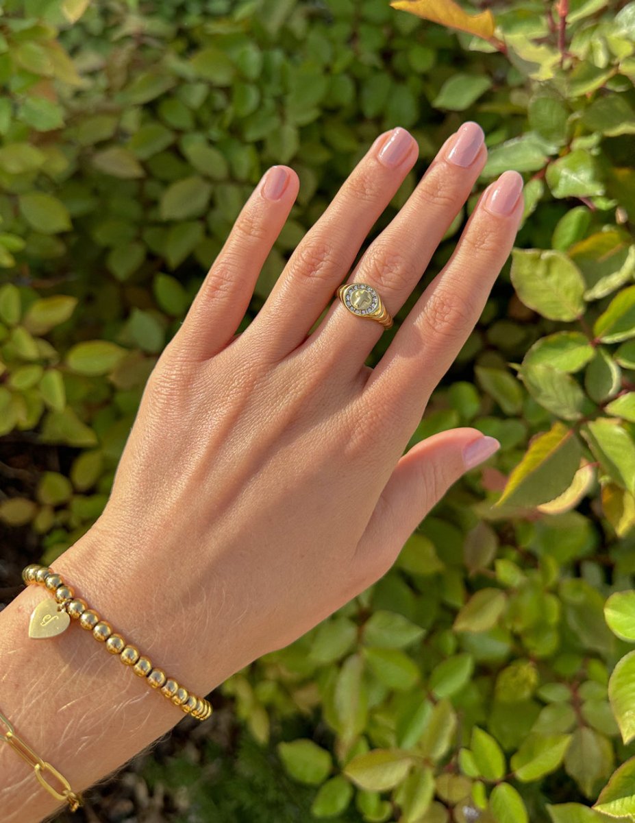 Kingdom Signet Ring - Trendy