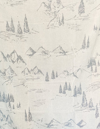 Mountainscape Throw Blanket - Trendy