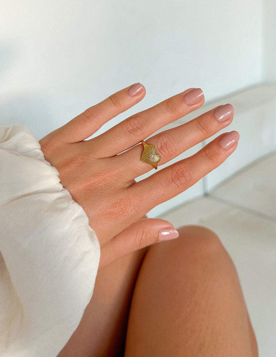 Radiant Heart Ring - Trendy