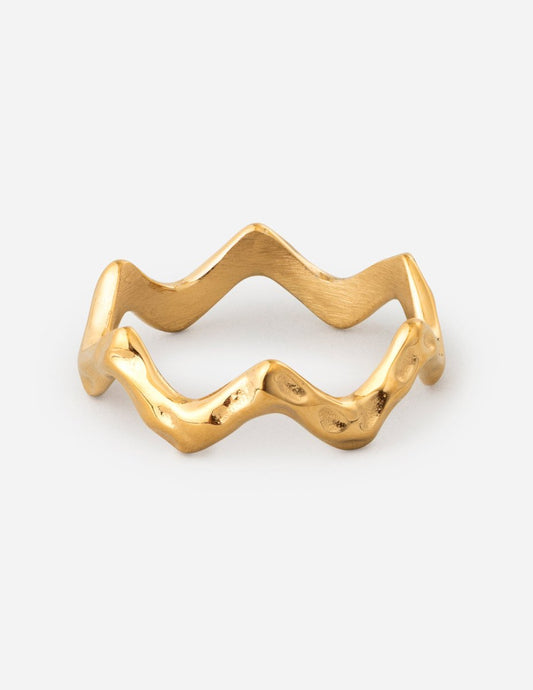 Textured Wavy Ring - Trendy