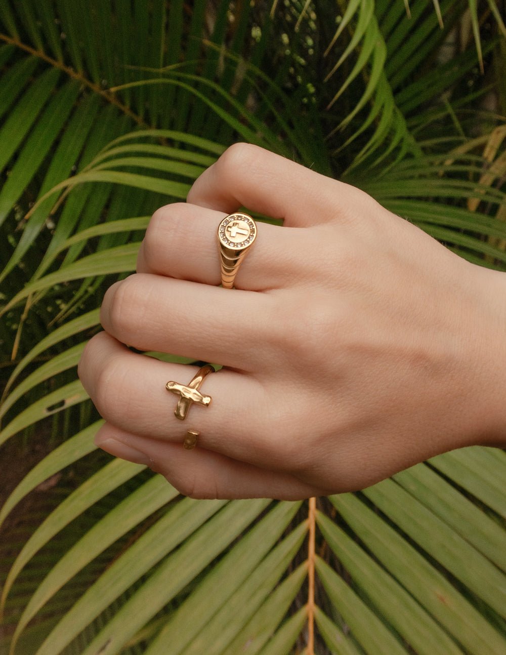 Textured Wrapped Cross Ring - Trendy